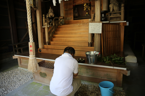 中山熊野神社のセンバイ水